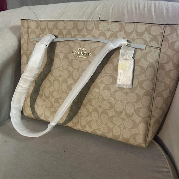 COACH Tote bag - Picture 2 of 2